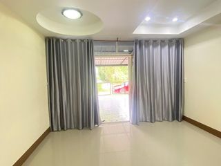 For sale 2 Beds townhouse in Mueang Nakhon Nayok, Nakhon Nayok