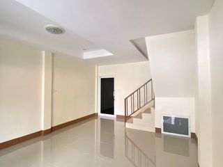For sale 2 Beds townhouse in Mueang Nakhon Nayok, Nakhon Nayok