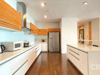 For sale 3 bedrooms condo in Sathon, Bangkok