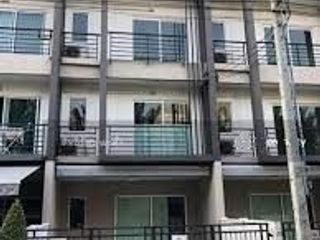 For rent 3 ベッドルーム townhouse in Suan Luang, Bangkok