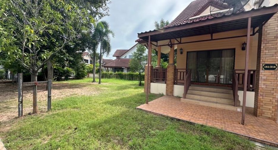 For sale 3 bedrooms house in Si Racha, Chonburi
