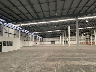 Almacén en alquiler en Si Racha, Chonburi