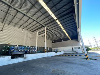 Almacén en alquiler en Si Racha, Chonburi