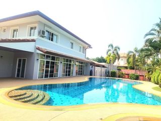 Haus zur Miete und zum Kauf mit 6 Zimmer in Mueang Chiang Mai, Chiang Mai