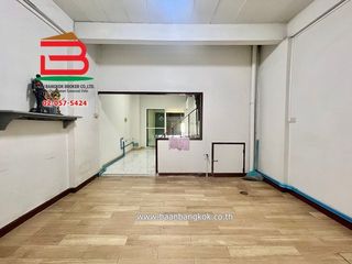 出售 2 卧室 商业空间 在 Bang Khen, 曼谷