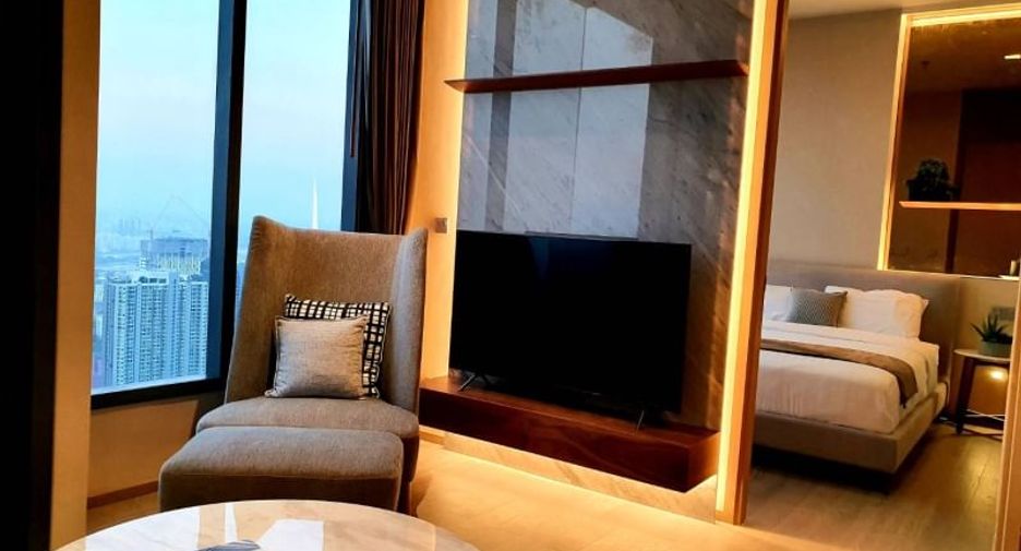 For rent and for sale 1 bed condo in Watthana, Bangkok