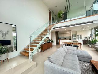 Продажа 3 спальни кондо в Сатхон, Бангкок