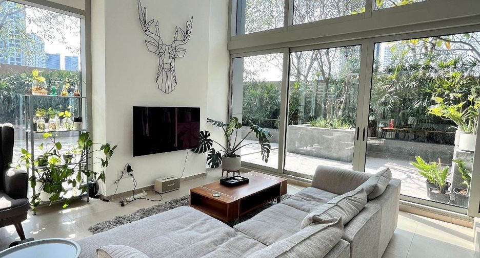 For sale 3 bedrooms condo in Sathon, Bangkok