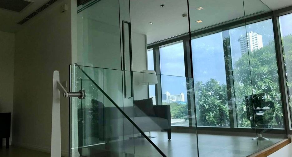 For sale 3 bedrooms condo in Sathon, Bangkok