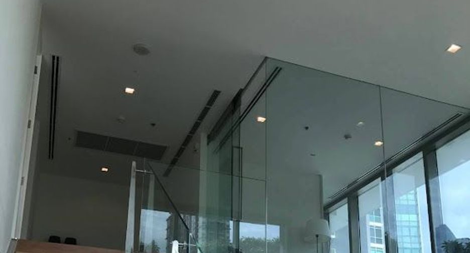 For sale 3 bedrooms condo in Sathon, Bangkok