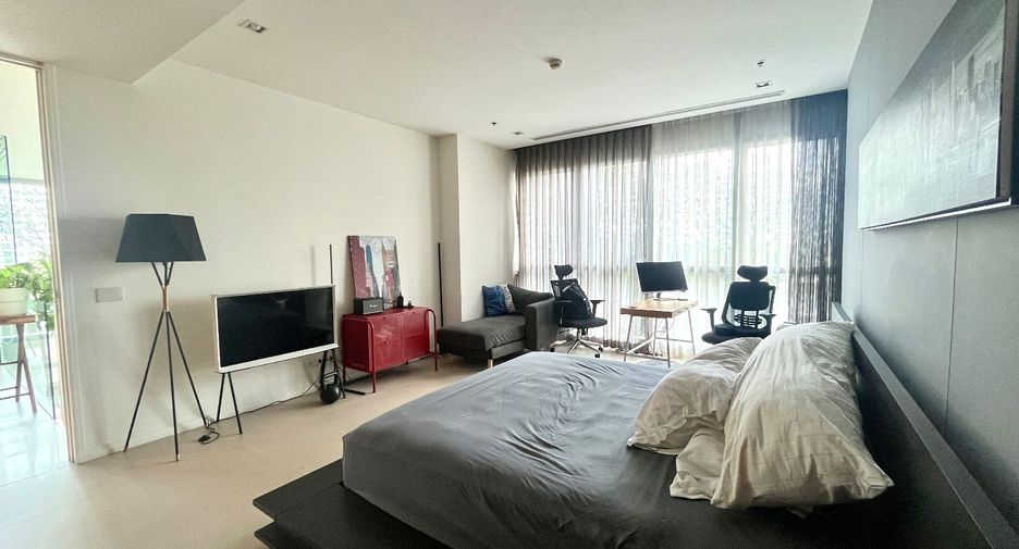 For sale 3 bedrooms condo in Sathon, Bangkok