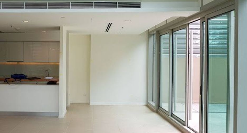 For sale 3 bedrooms condo in Sathon, Bangkok