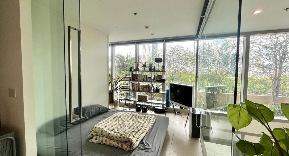 For sale 3 bedrooms condo in Sathon, Bangkok