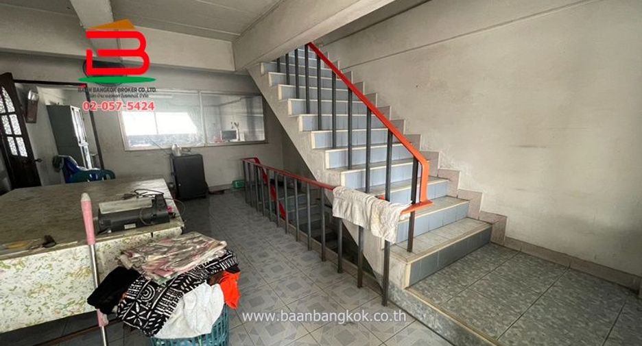 For sale retail Space in Khan Na Yao, Bangkok