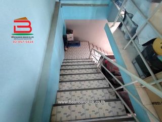 Local comercial en venta de 3 habitaciones en Prawet, Bangkok