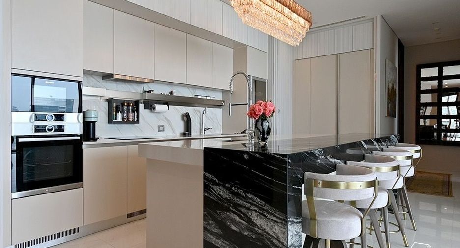 Wohnung zur Miete mit 4 Zimmer in Pathum Wan, Bangkok