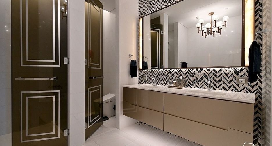 Wohnung zur Miete mit 4 Zimmer in Pathum Wan, Bangkok