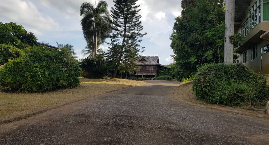出售 和 出租 3 卧室 独立屋 在 Mueang Uttaradit, Uttaradit