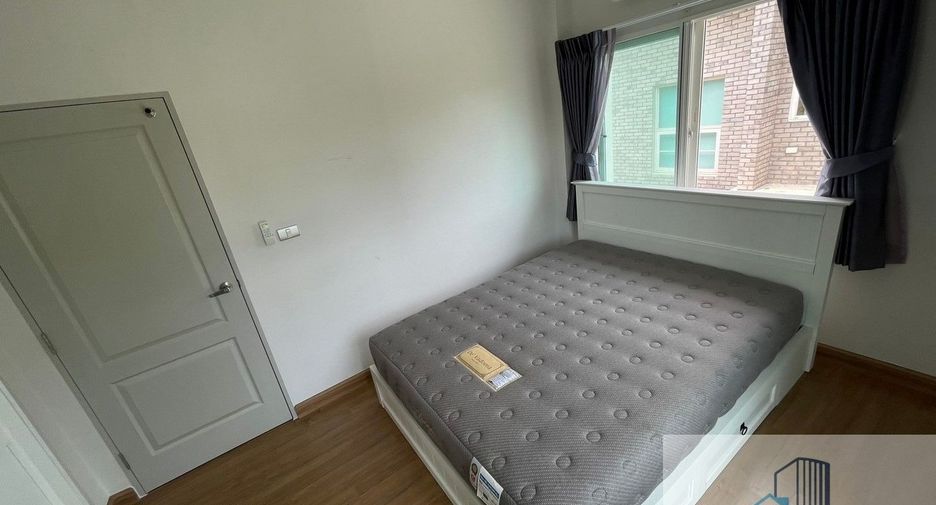 For sale 4 bedrooms house in Khlong Luang, Pathum Thani