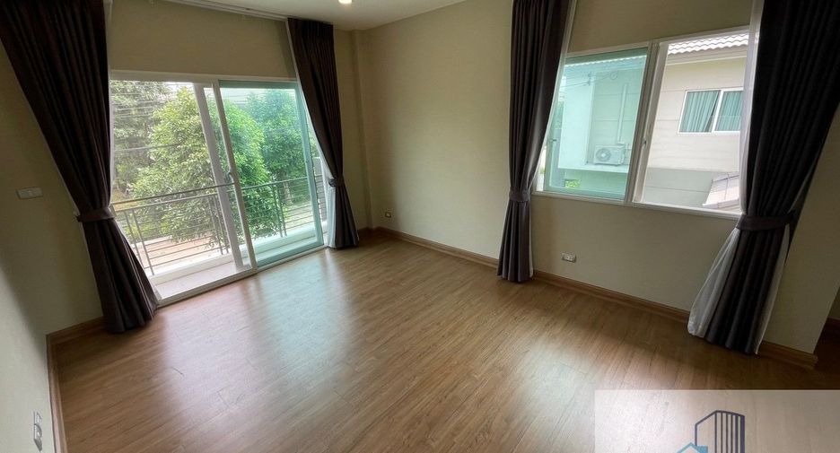 For sale 4 bedrooms house in Khlong Luang, Pathum Thani