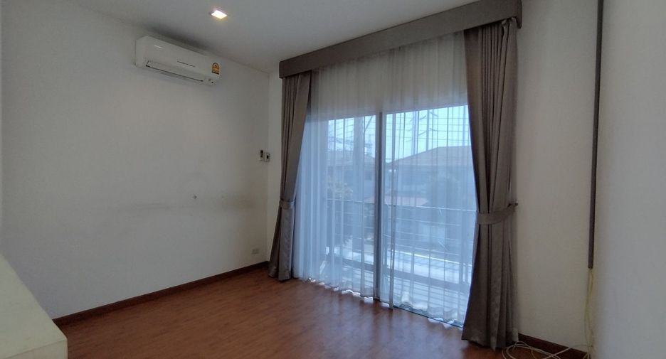 For sale 4 bedrooms house in Bang Phli, Samut Prakan