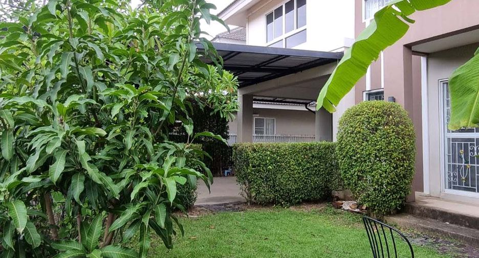 For rent 4 bedrooms house in San Kamphaeng, Chiang Mai