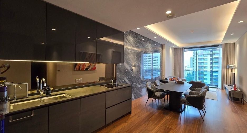 For rent 2 bedrooms condo in Khlong Toei, Bangkok