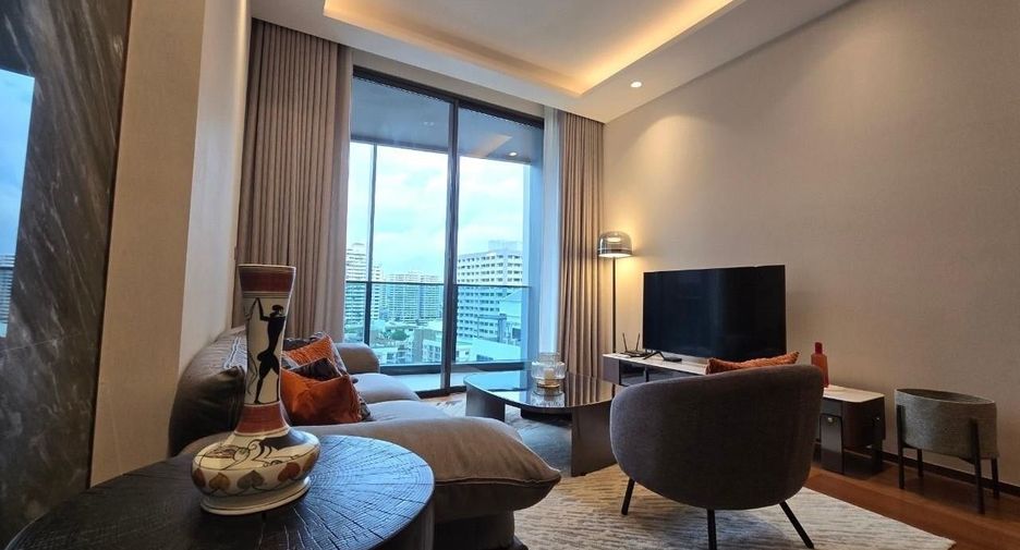 For rent 2 bedrooms condo in Khlong Toei, Bangkok