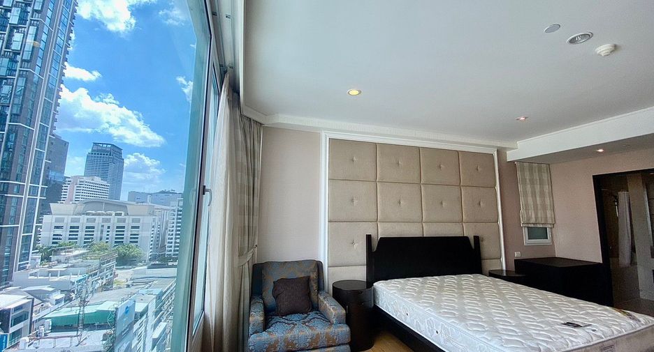 For rent 4 bedrooms condo in Pathum Wan, Bangkok