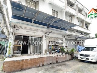 For sale 6 bed townhouse in Phra Nakhon, Bangkok