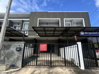 For rent and for sale 2 bed townhouse in Li, Lamphun