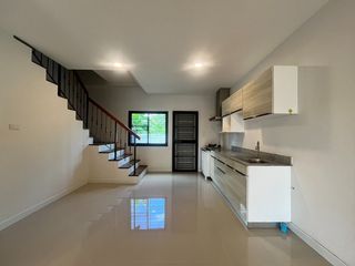 For rent and for sale 2 bed townhouse in Li, Lamphun