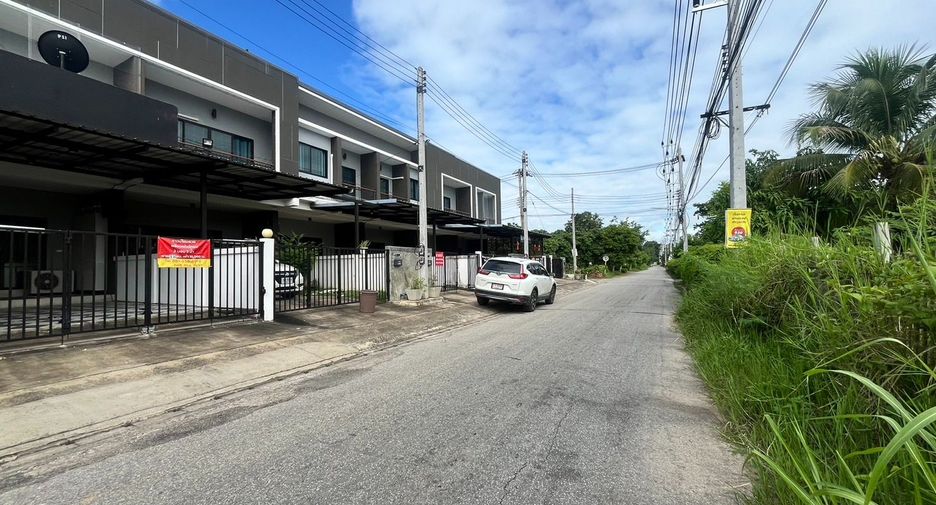 Reihenhaus zur Miete und zum Kauf mit 2 Zimmer in Li, Lamphun