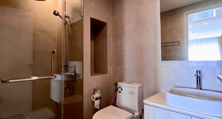 For rent 1 bed condo in Mueang Chon Buri, Chonburi