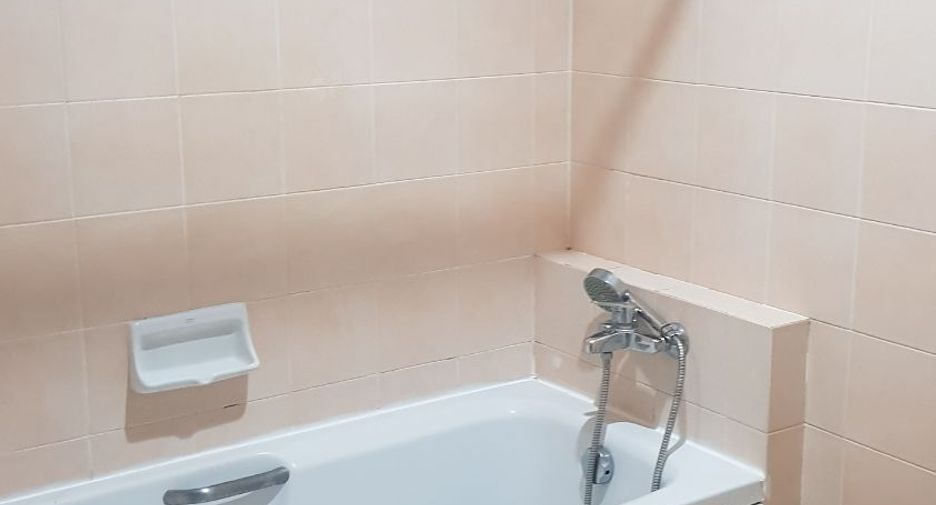 Wohnung zum Kauf mit 2 Zimmer in Khlong Toei, Bangkok
