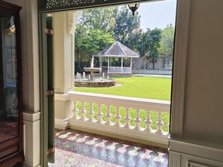 Casa en venta de 5 habitaciones en Krathum Baen, Samut Sakhon