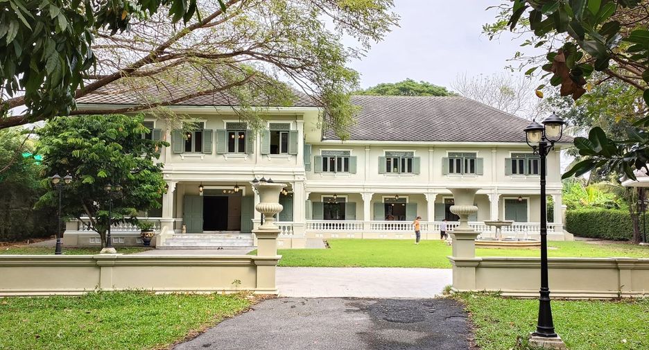 Haus zum Kauf mit 5 Zimmer in Krathum Baen, Samut Sakhon
