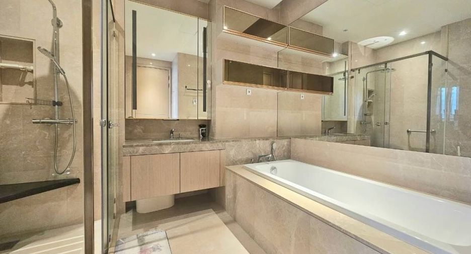 For sale 1 bed condo in Khlong San, Bangkok