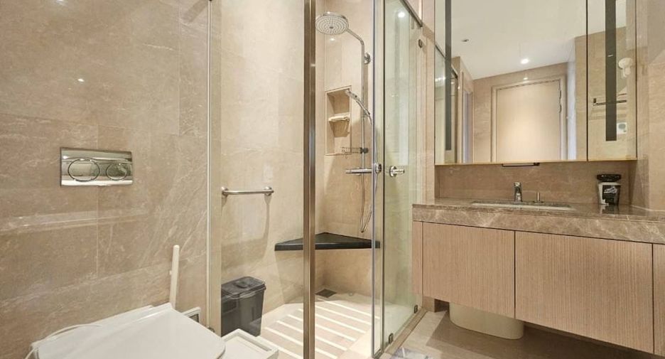 For sale 1 bed condo in Khlong San, Bangkok