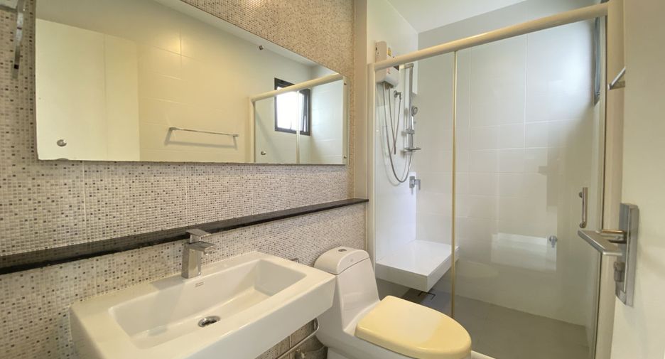 For sale 4 bedrooms house in Prawet, Bangkok