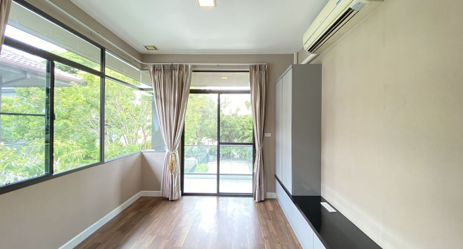 For sale 4 bedrooms house in Prawet, Bangkok