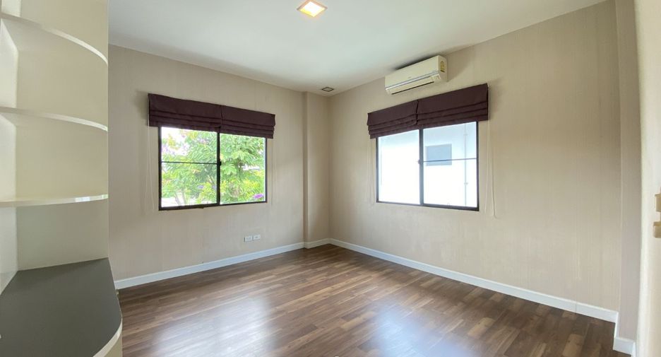 For sale 4 bedrooms house in Prawet, Bangkok