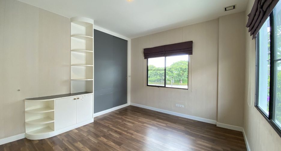 For sale 4 bedrooms house in Prawet, Bangkok