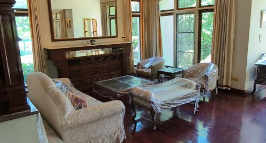 For sale 3 bedrooms house in Mueang Samut Prakan, Samut Prakan