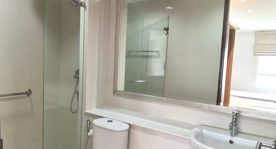 Аренда 2 спальни кондо в Щаттхана, Бангкок