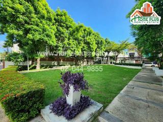 Casa adosada en venta de 4 habitaciones en Yan Nawa, Bangkok