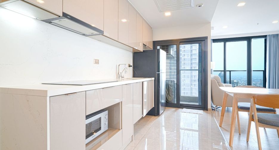 For rent 2 bedrooms condo in Huai Khwang, Bangkok