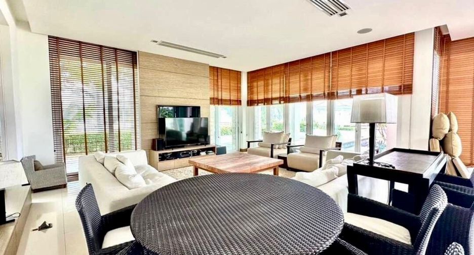 For sale 5 ベッドルーム house in Sattahip, Chonburi