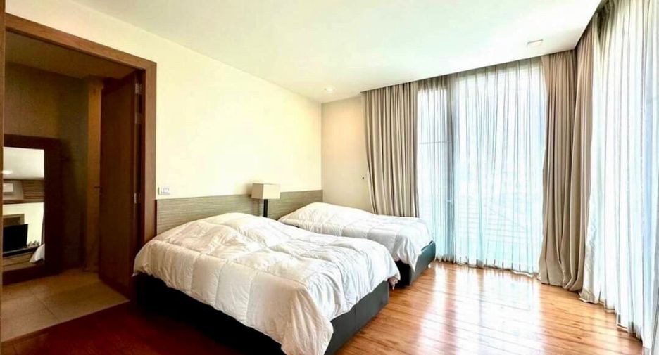 For sale 5 ベッドルーム house in Sattahip, Chonburi