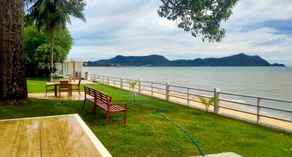For sale 5 ベッドルーム house in Sattahip, Chonburi